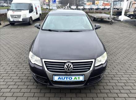 Volkswagen - Passat