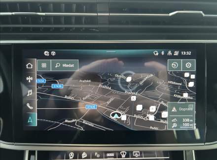 Audi - Q8