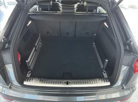 Audi - Q8