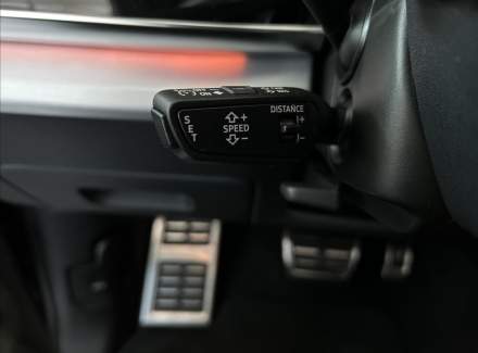 Audi - Q8