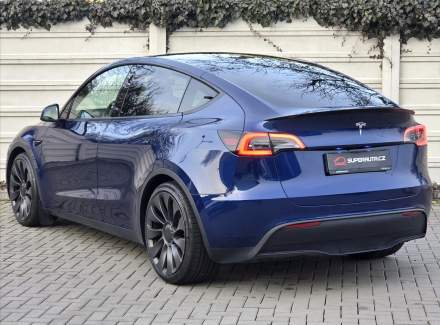 Tesla - Model Y