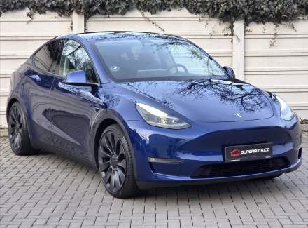 Tesla - Model Y