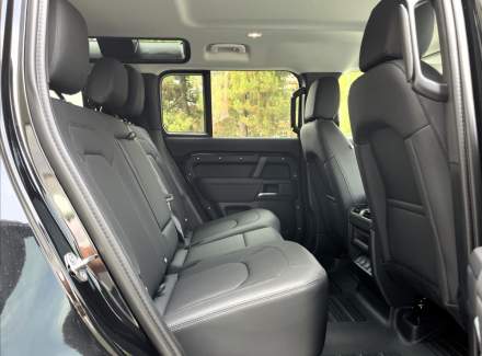 Land Rover - Defender