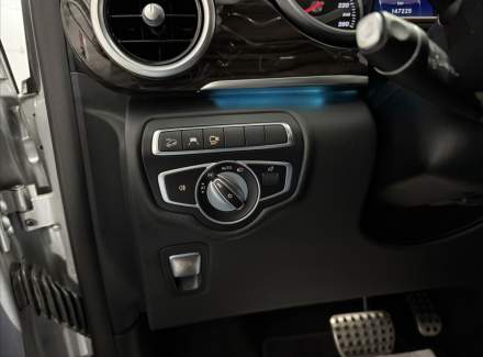 Mercedes-Benz - V-class