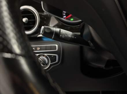 Mercedes-Benz - V-class