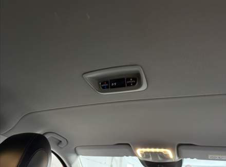 Mercedes-Benz - V-class