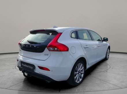 Volvo - V40
