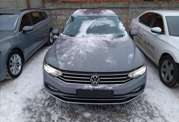 Volkswagen - Passat