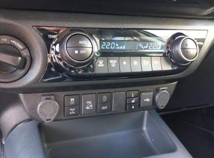 Toyota - Hilux