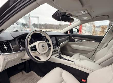Volvo - V90