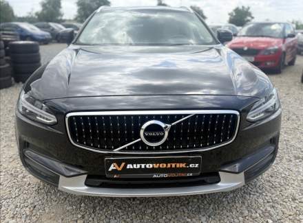 Volvo - V90