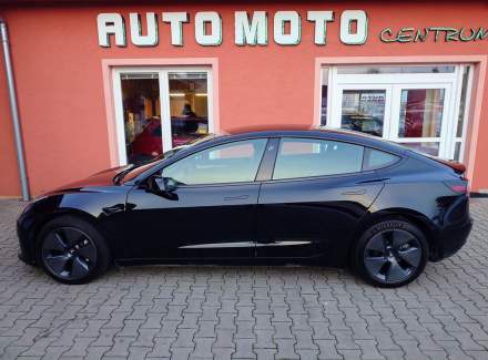 Tesla - Model 3