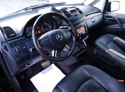Mercedes-Benz - Viano