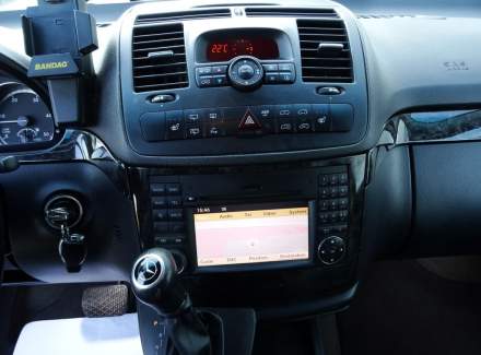 Mercedes-Benz - Viano