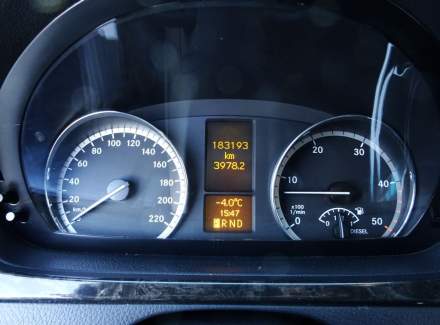 Mercedes-Benz - Viano