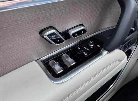 Land Rover - Range Rover