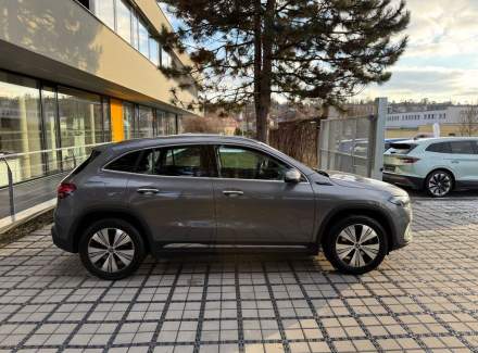 Mercedes-Benz - EQA