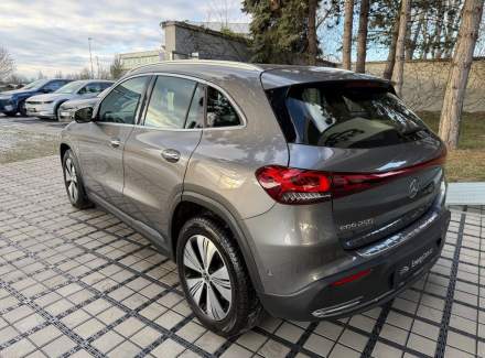Mercedes-Benz - EQA