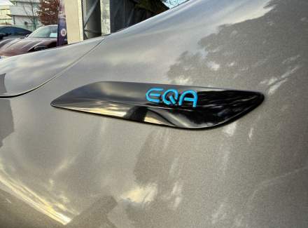 Mercedes-Benz - EQA