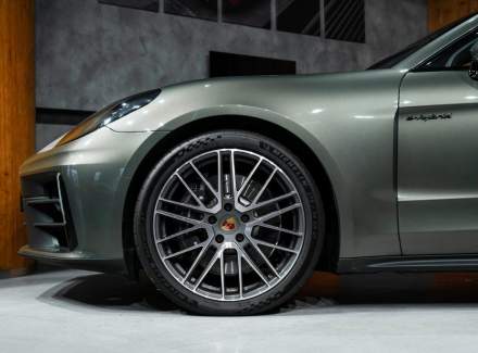 Porsche - Panamera