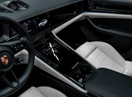 Porsche - Panamera