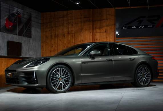 Porsche - Panamera