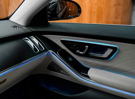 Mercedes-Benz - S-class