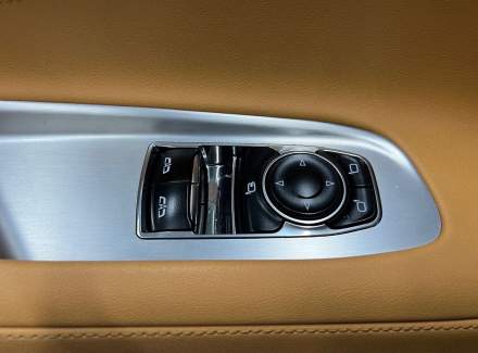 Chevrolet - Corvette