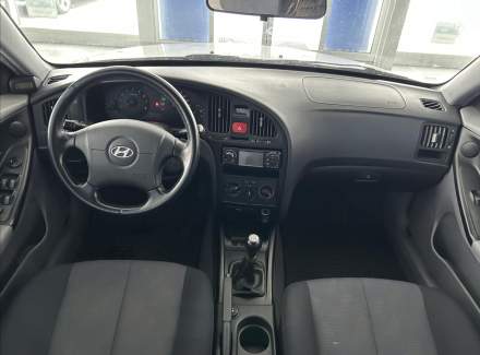 Hyundai - Elantra