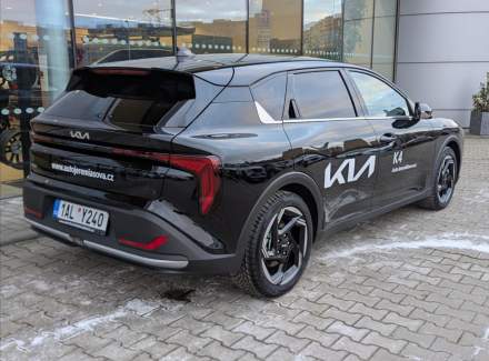 Kia - K4