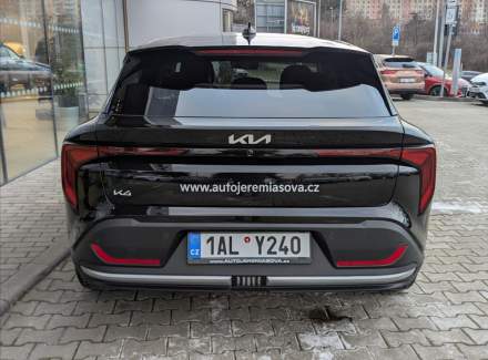 Kia - K4