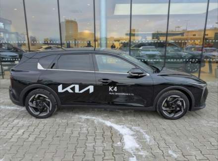 Kia - K4