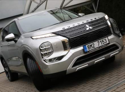 Mitsubishi - Outlander