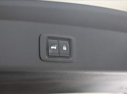 Mitsubishi - Outlander