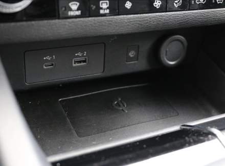 Mitsubishi - Outlander