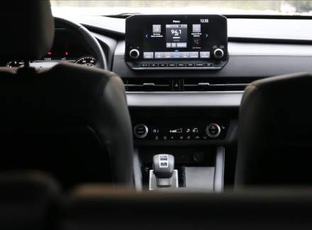 Mitsubishi - Outlander