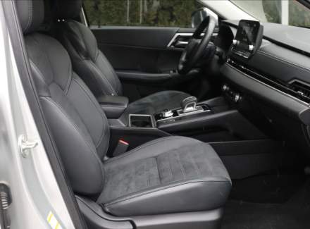 Mitsubishi - Outlander