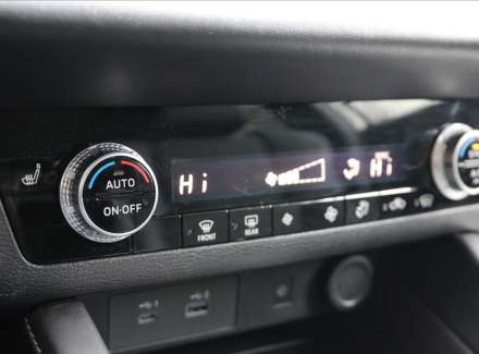 Mitsubishi - Outlander