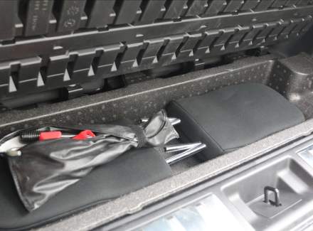 Mitsubishi - Outlander