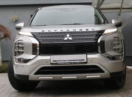 Mitsubishi - Outlander