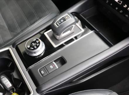 Mitsubishi - Outlander