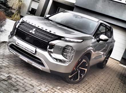 Mitsubishi - Outlander