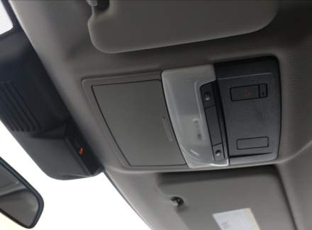 Mitsubishi - Outlander