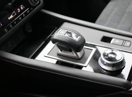 Mitsubishi - Outlander