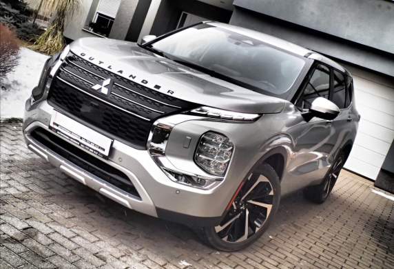 Mitsubishi - Outlander