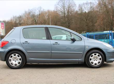 Peugeot - 307