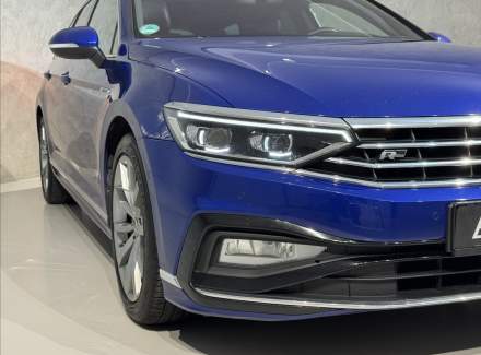 Volkswagen - Passat