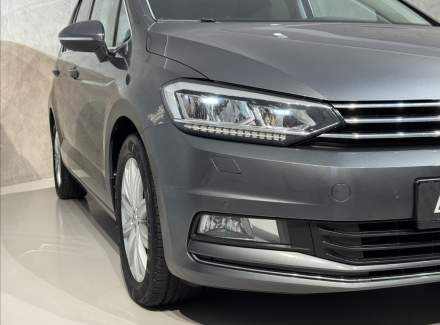 Volkswagen - Touran