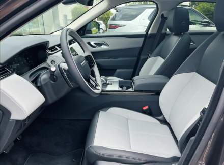 Land Rover - Range Rover Velar