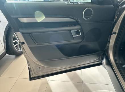 Land Rover - Discovery